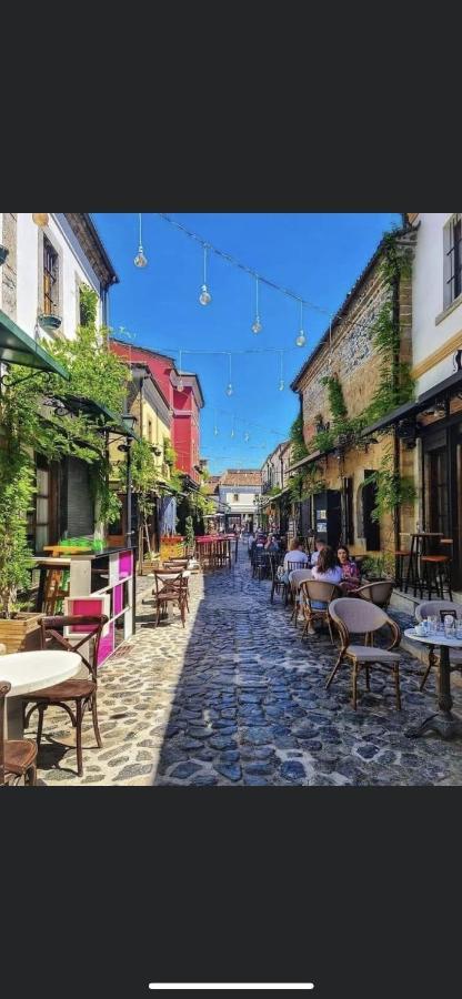 Tradicional Bazaar Home Korce Eksteriør billede