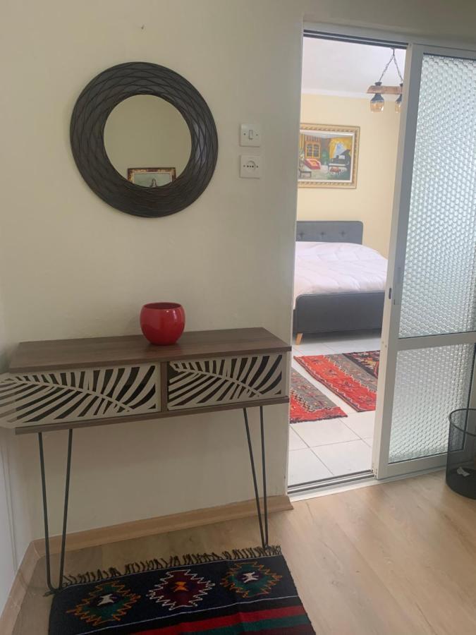 Tradicional Bazaar Home Korce Eksteriør billede