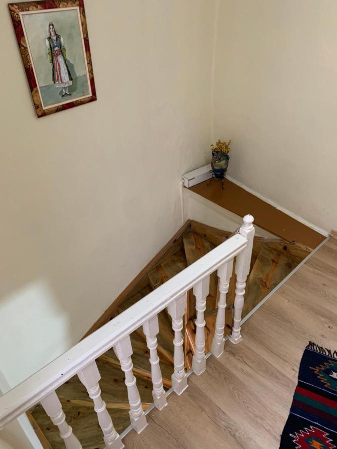 Tradicional Bazaar Home Korce Eksteriør billede
